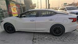 نیسان مەگزیما